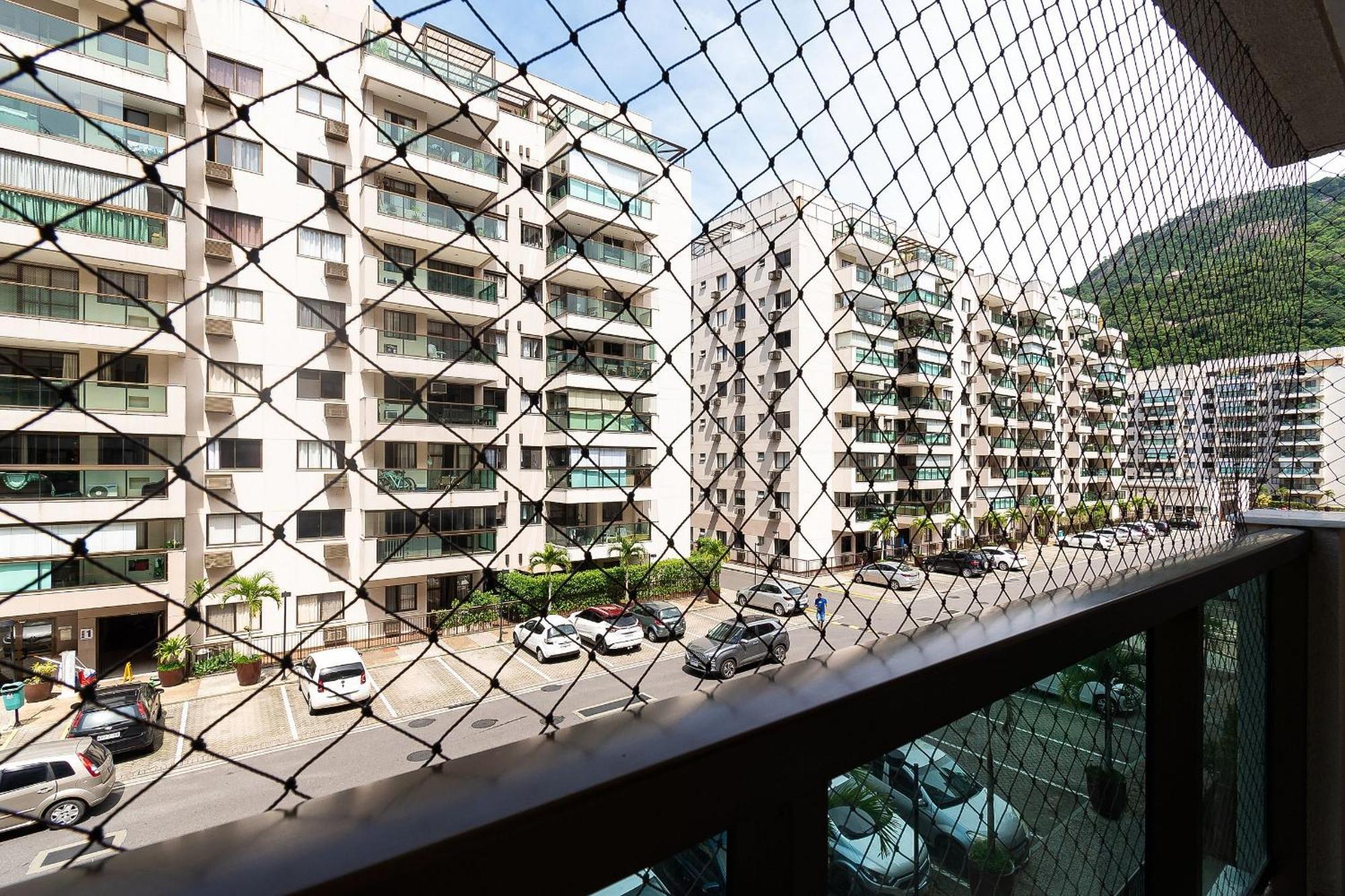 2 Qto E Varanda Em Completo Apartamento